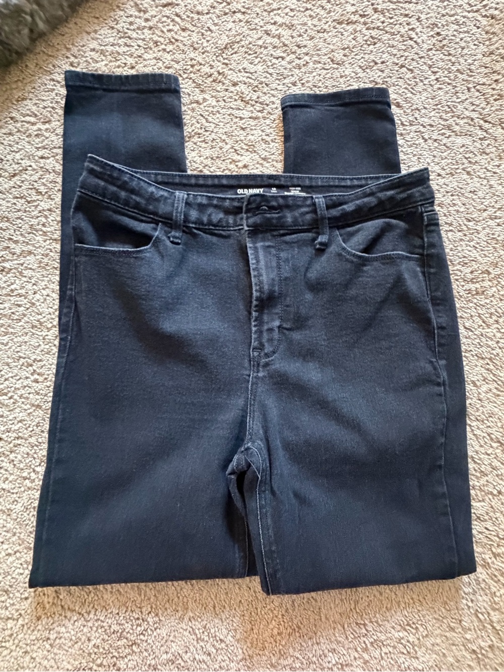 Old Navy Women's Washed Black Skinny Jeans